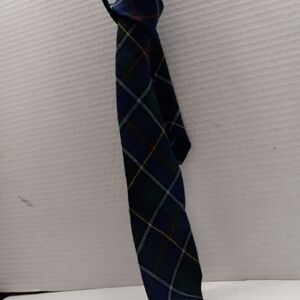 Lochcarron Of Scotland 3.75 x 56 Blue Green Wool Plaid Gordon Clan Tartan Tie
